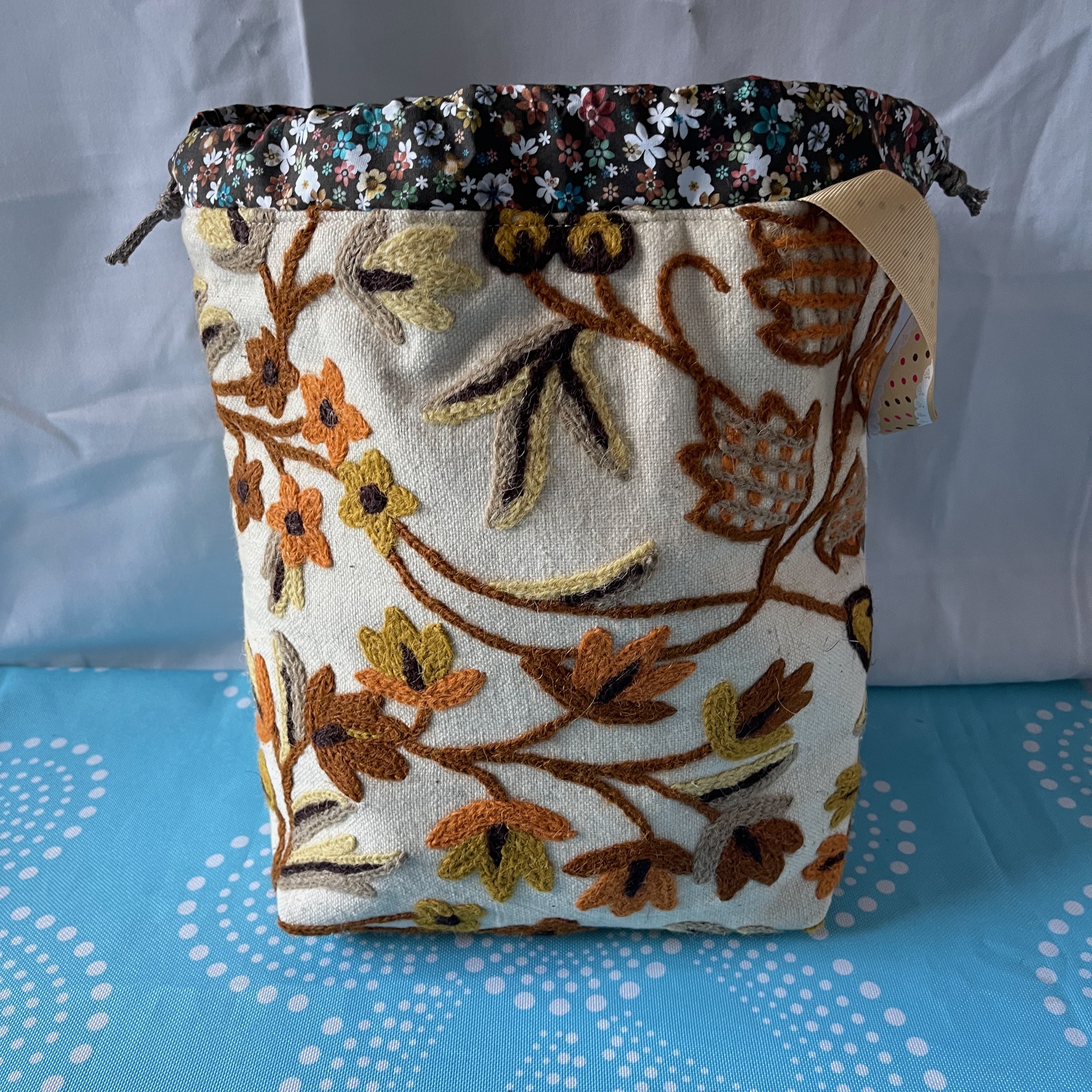 Ecru geborduurd project bag