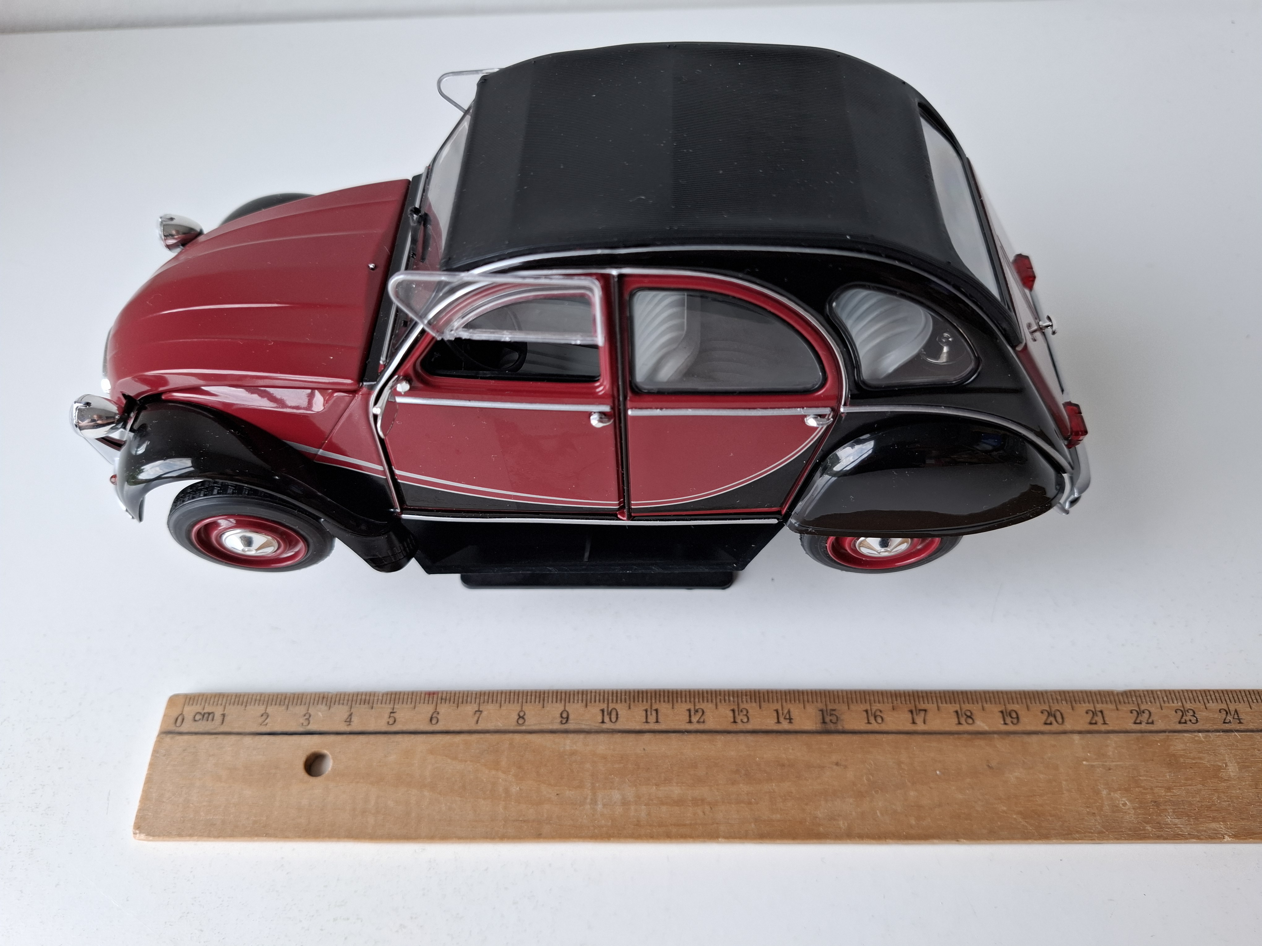 2CV Model 1:18