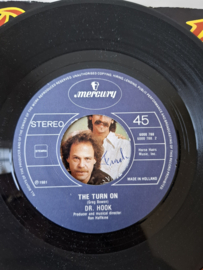 Dr. Hook - Baby makes her blue jeans talk
