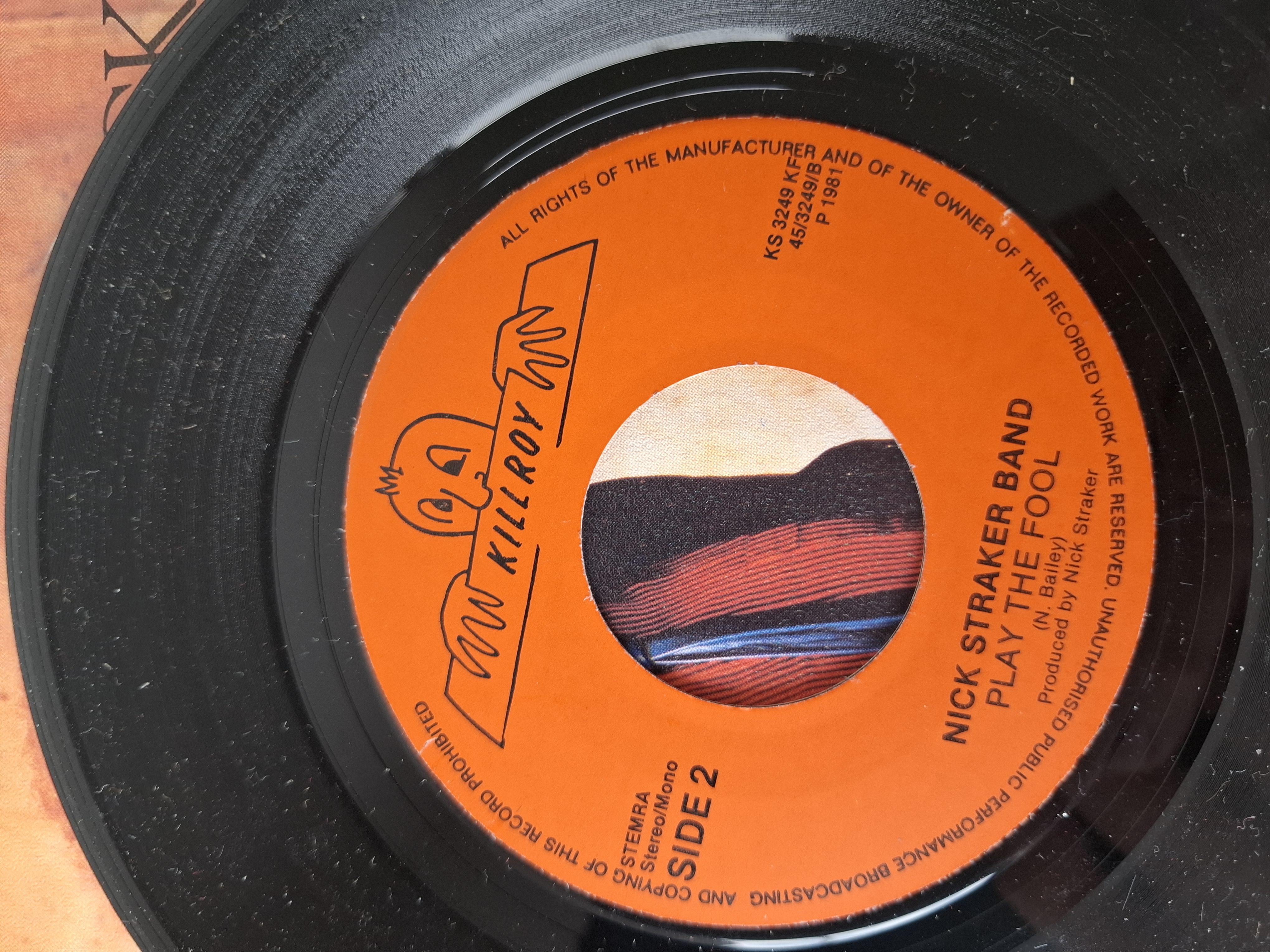 Nick Straker Band - Leaving on a midnight train