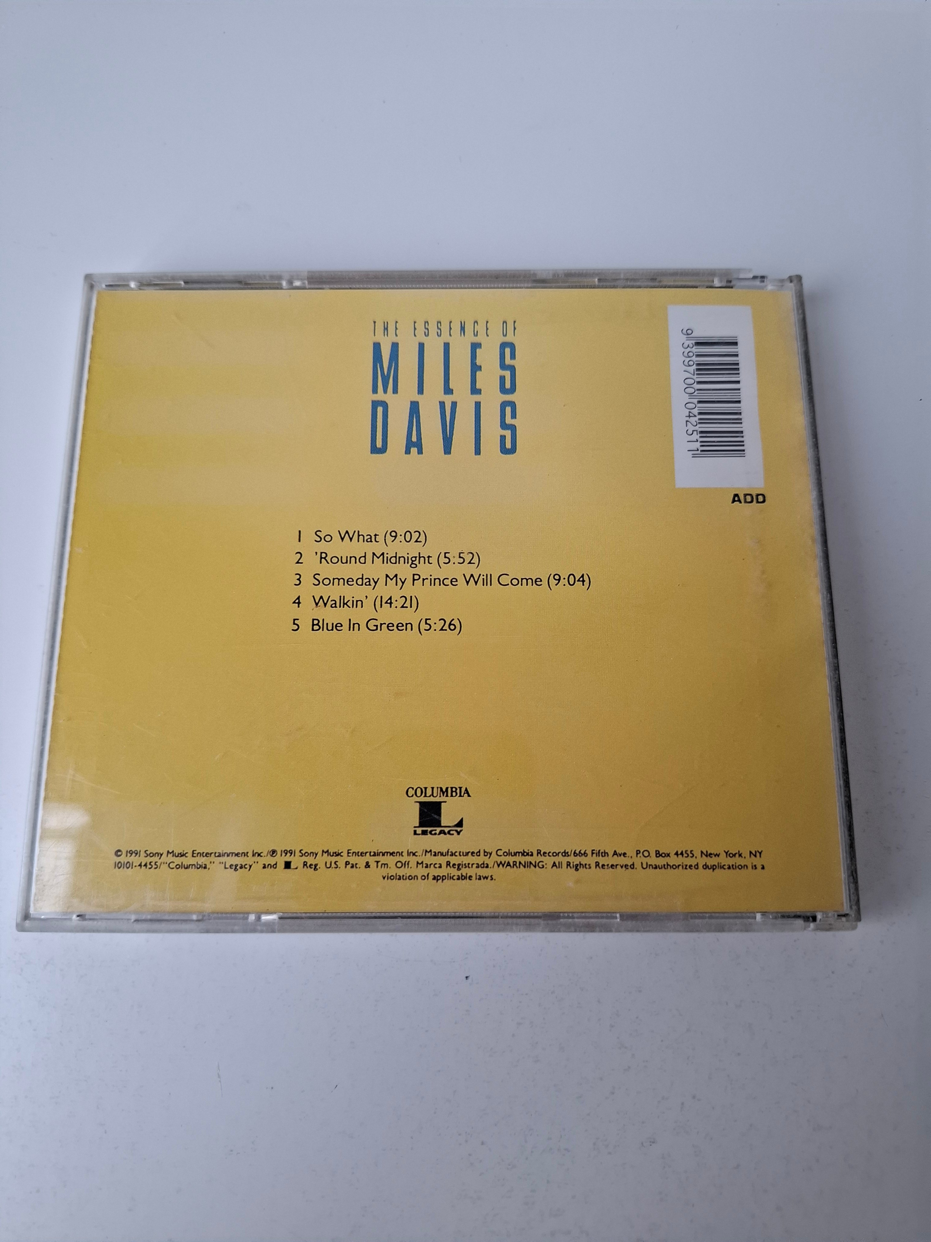 Miles Davis - The essence of Miles Davis