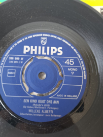 Willeke Alberti - Een kind kijkt ons aan
