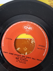 Max 'N Specs - Don't come stoned and don't tell Trude