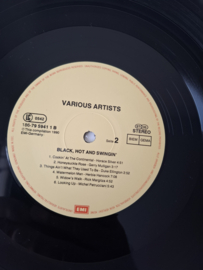 Various Artists - Black, hot and swingin'