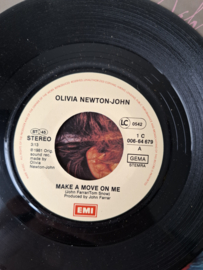 Olivia Newton John - Make a move on me