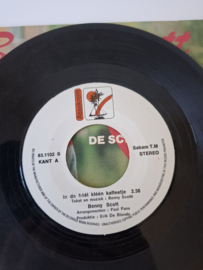 Benny Scott - In da heel kleen kafeetje