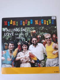 Miami Sound Machine - Falling in love