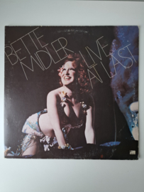 Bette Midler - Live at last