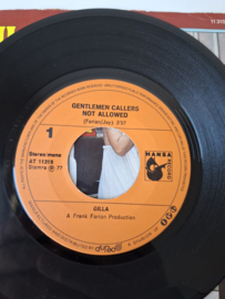 Gilla & Bobby - Gentlemen callers not allowed