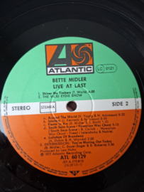 Bette Midler - Live at last