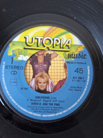 Doris D and the Pins - Girlfriend