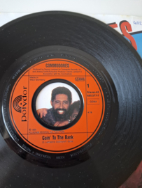 Commodores - Goin'to the bank