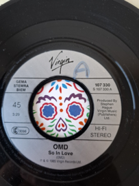 Orchestral Manoeuvres in the Dark ( OMD ) - So in love
