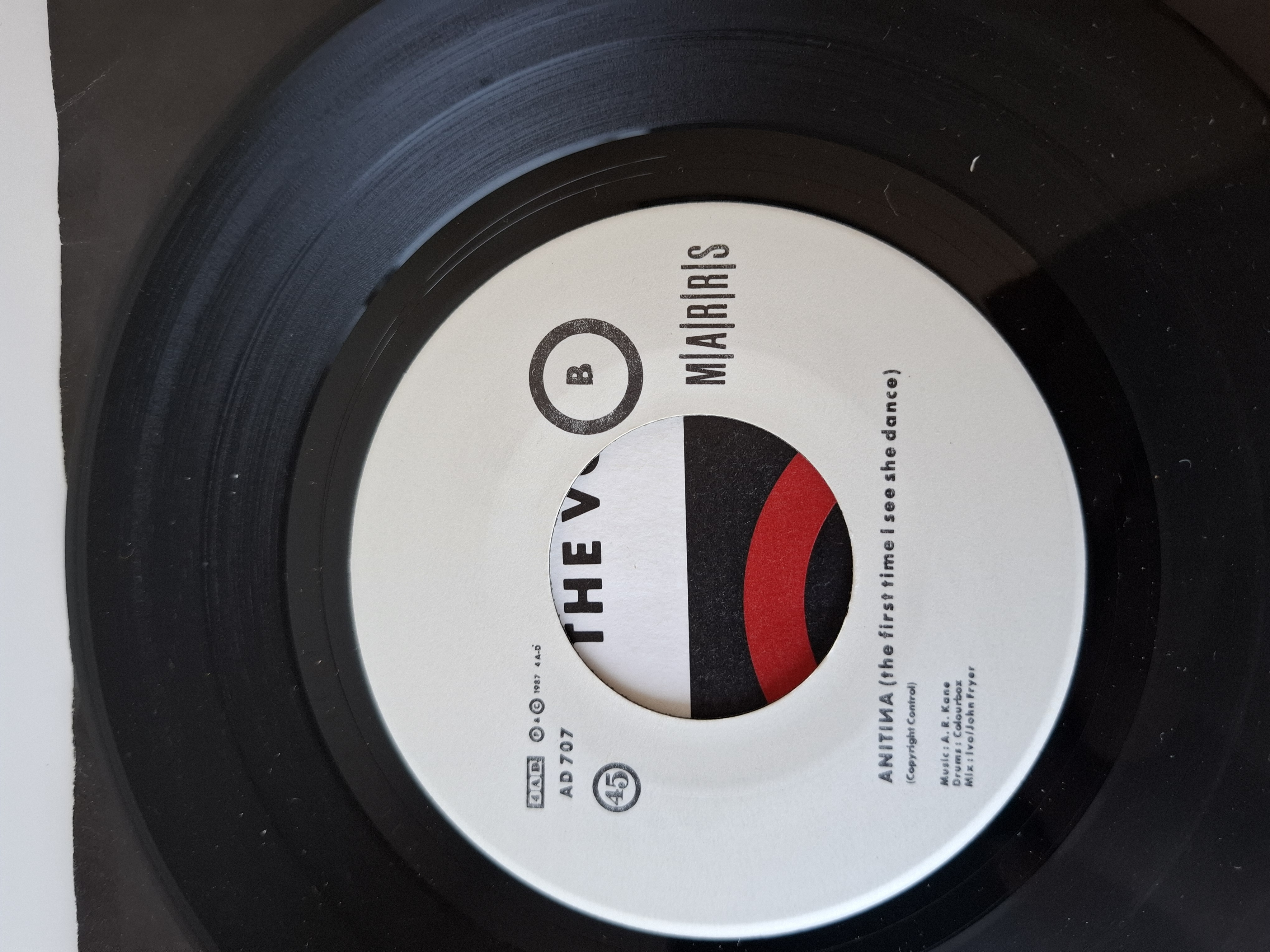 Marrs - Pump up the volume