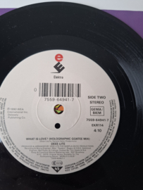 Deee-Lite - Groove is in the heart