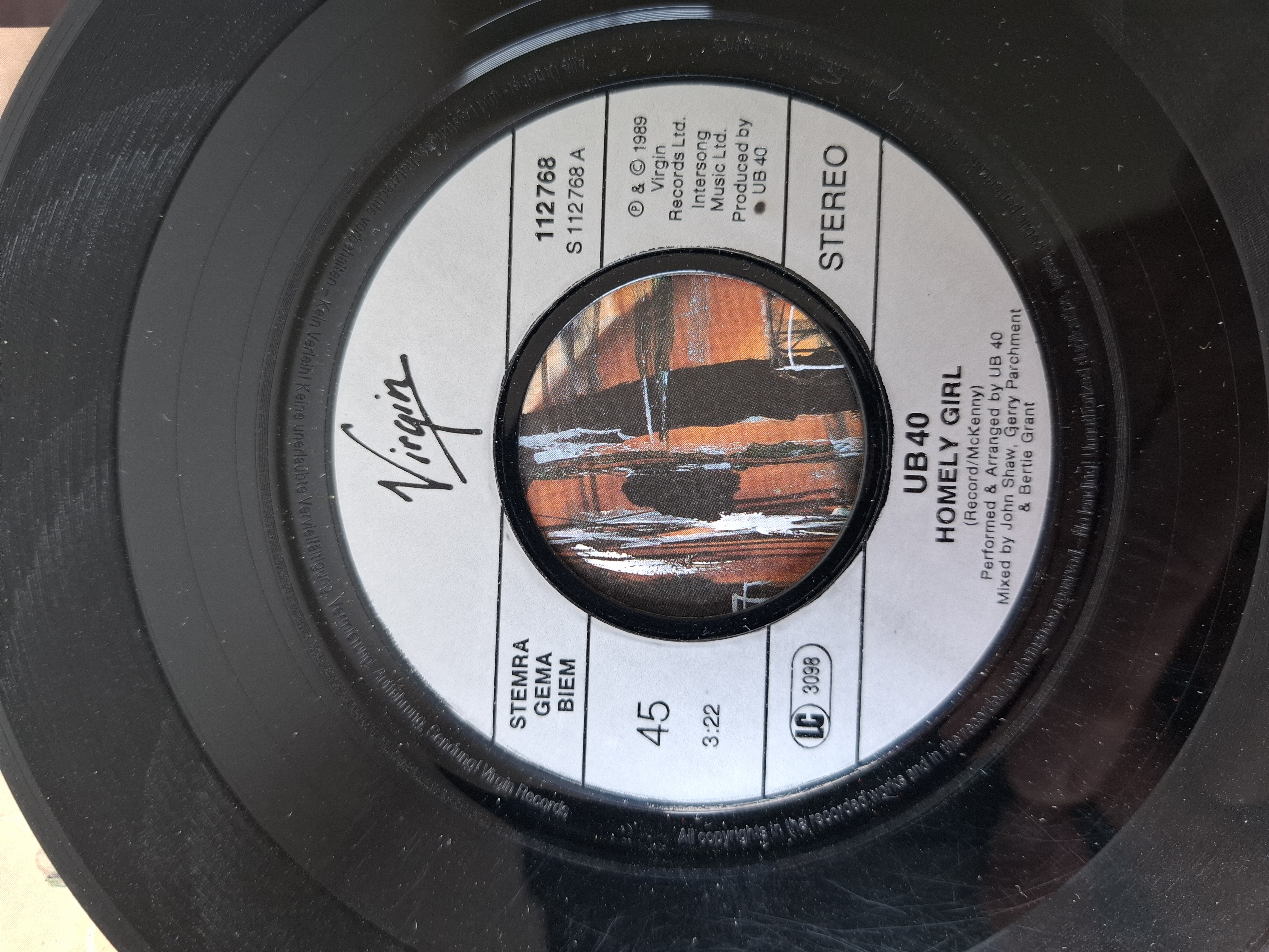 UB40 - Homely girl