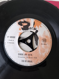 Ted de Braak - 'n glaasje Madera, m'dear ?