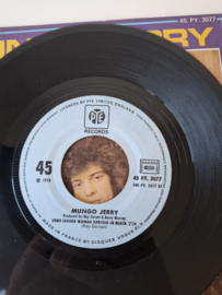 Mungo Jerry - Long legged woman dressed in black