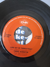 Tineke Schouten - Lenie uit de Takkestraat