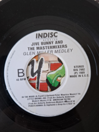 Jive Bunny & The Mastermixers - Swing the mood