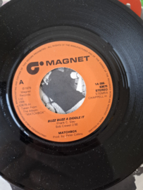 Matchbox - Buzz Buzz a diddle it