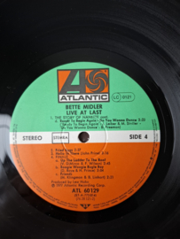 Bette Midler - Live at last