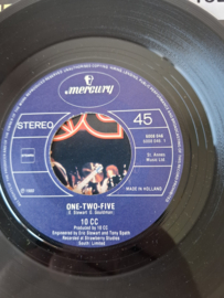 10CC - One two five