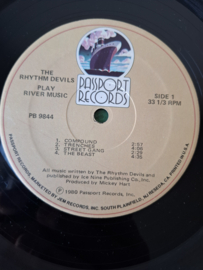 The Rhythm Devils - Play river music