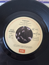 Cliff Richard - a Little in love