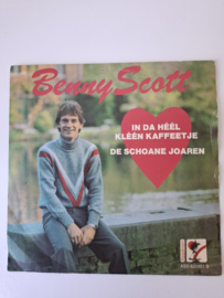 Benny Scott - In da heel kleen kafeetje