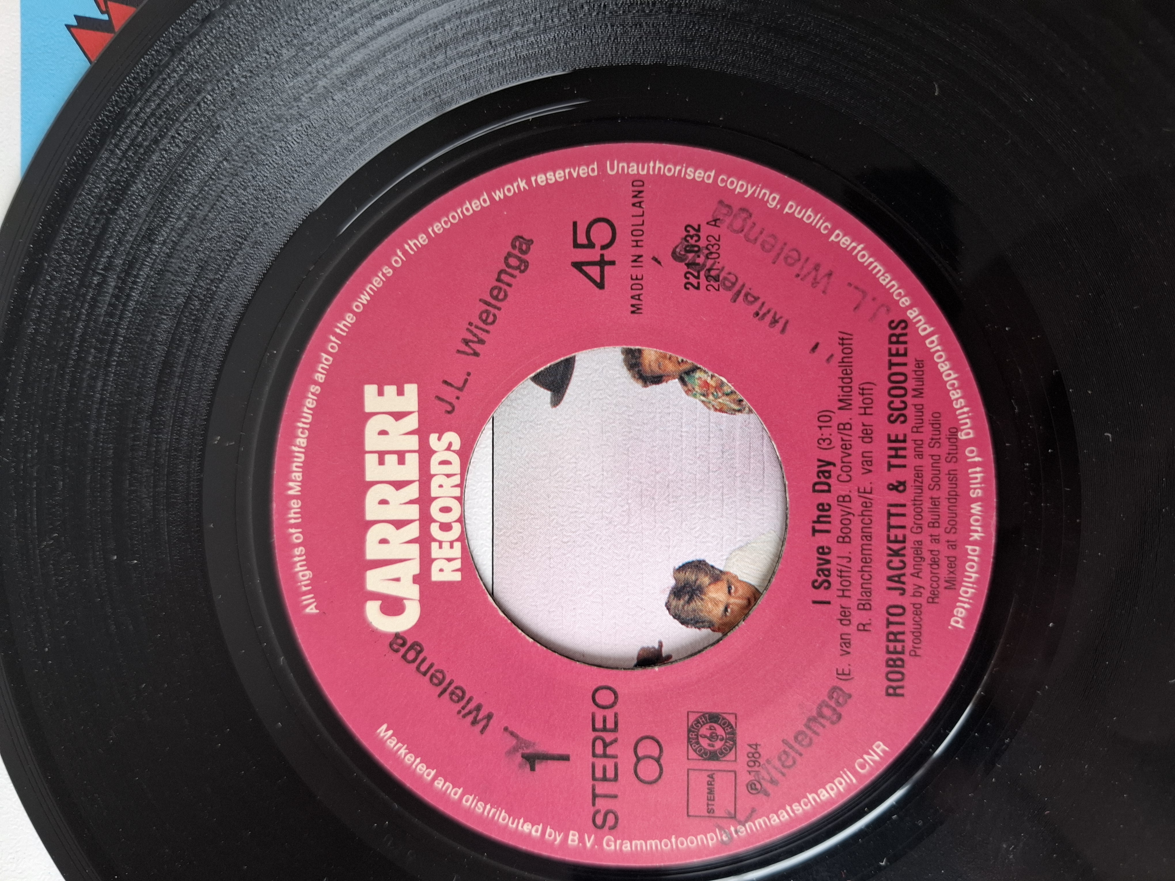 Roberto Jacketti & The Scooters - I save the day