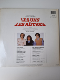 Various Artists - Les Unes les autres
