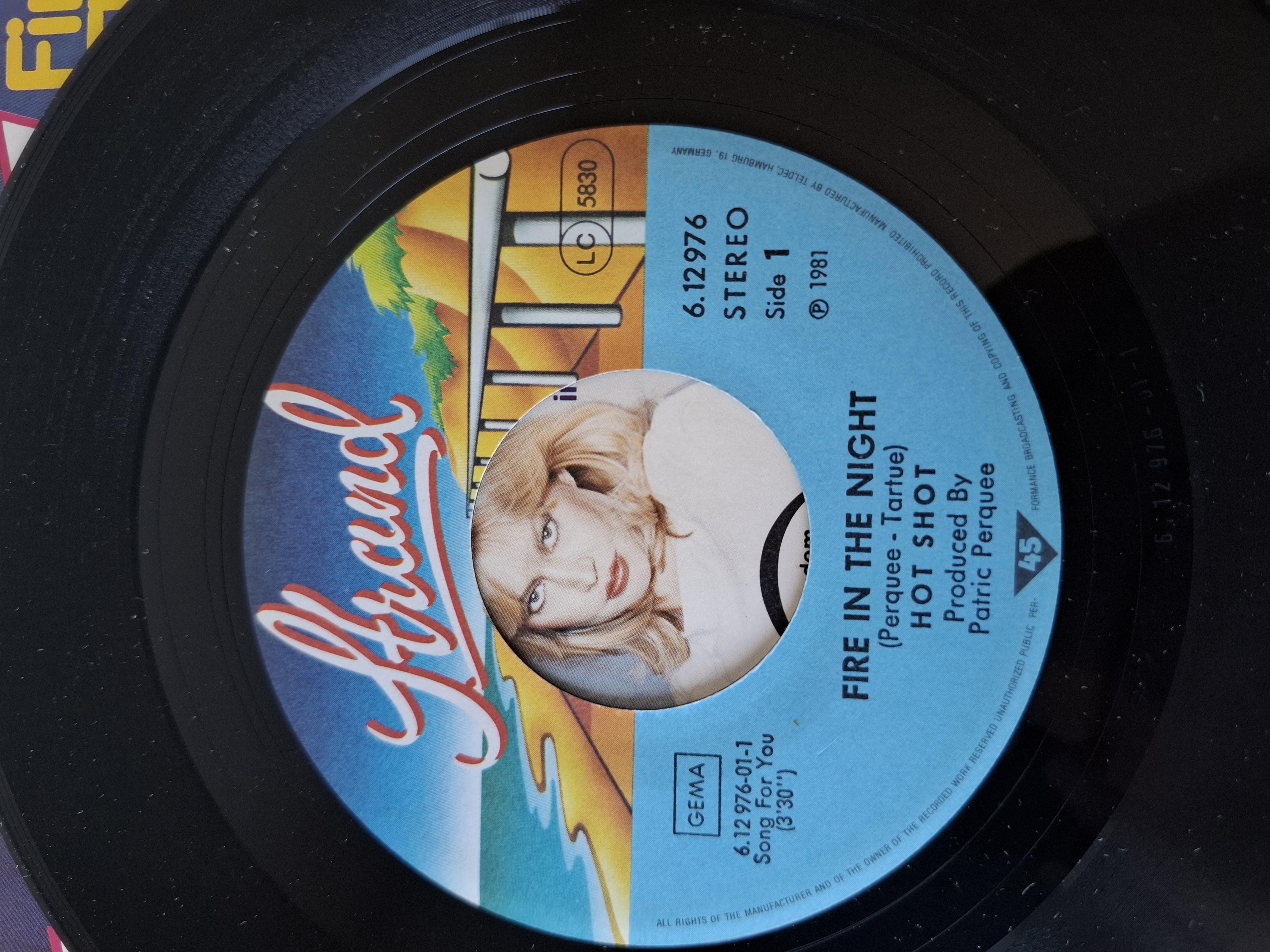 Hot Shot - Fire in the night