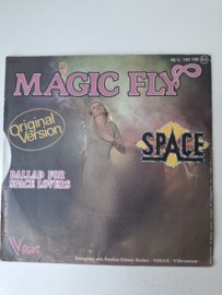 Space - Magic fly