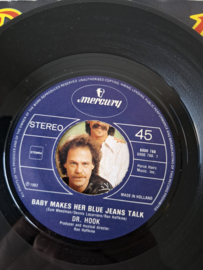 Dr. Hook - Baby makes her blue jeans talk