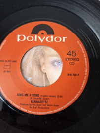 Bernadette - Sing me a song