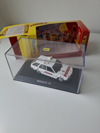 Pinder Circus- Renault 18