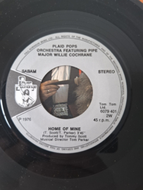 Pipe Major Willie Cochrane - From Scotland with love