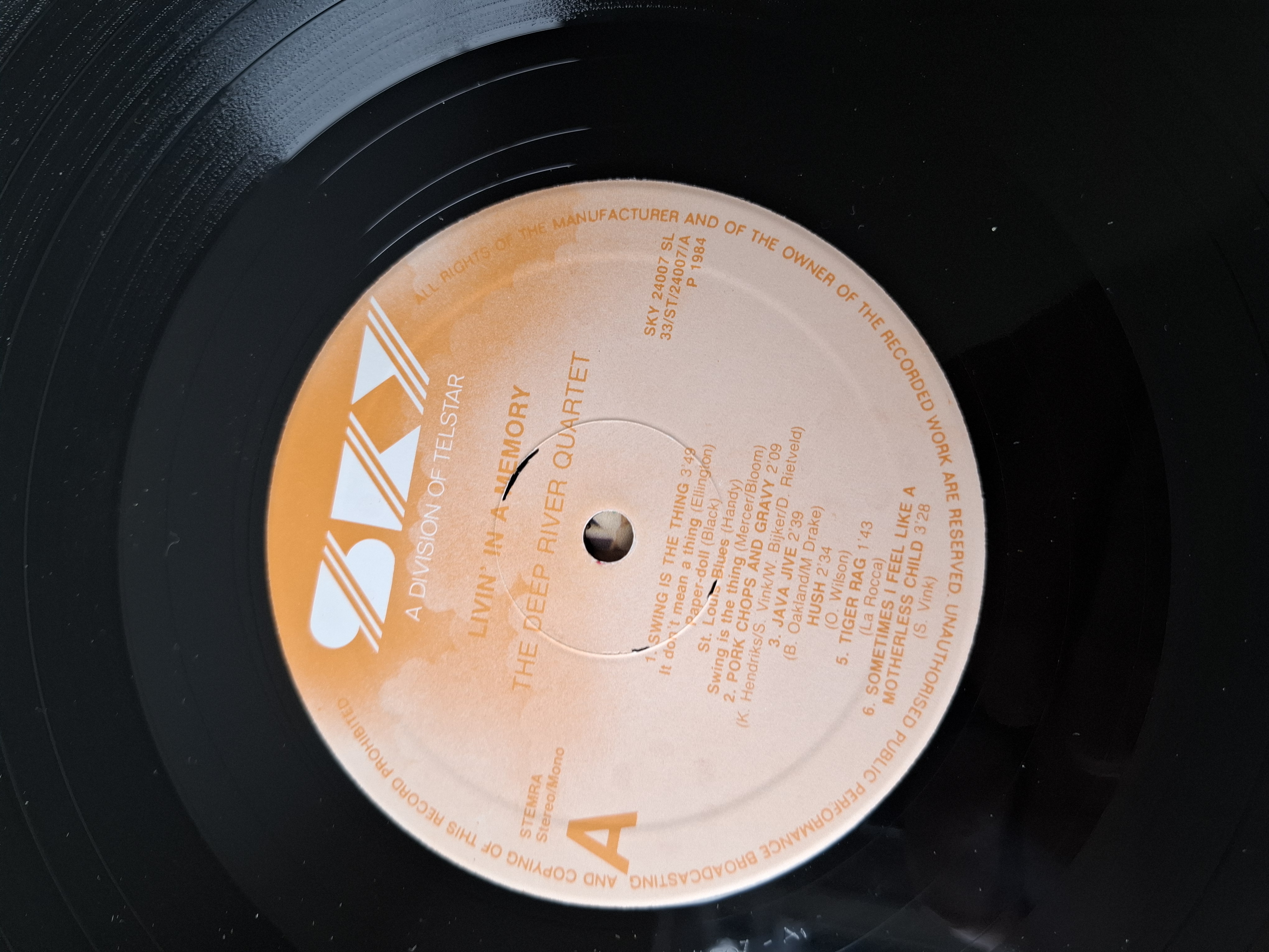 The Deep River Quartet - Livin'in a memory