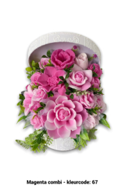 Zeepbloemen in ronde doos met patroon erop