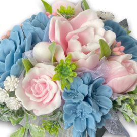 Pastel blauw en roze - kleurcode: 701