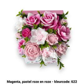 Zeepbloemen in middelgrote rechthoekige doos