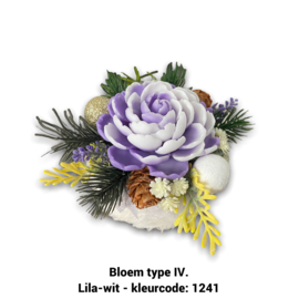 Zeepbloemen in kleine pot bedekt met bont (met kerstversiering)