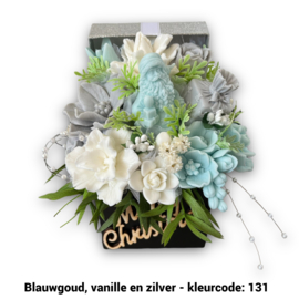 Zeepbloemen in kleine vierkante doos (met kerstman en cadeautje erin)