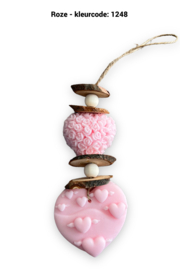 Zeepketting met 2 hartjes type II.