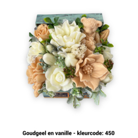 Zeepbloemen in kleine rechthoekige doos (met beertje erin)