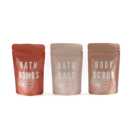 Giftbox - Gefeliciteerd - Badzout Bodyscrub Badballen