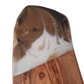 Olijfhouten Borrelplank meets Epoxydip Moie Design Bruin, Wit, Zwart, Goud