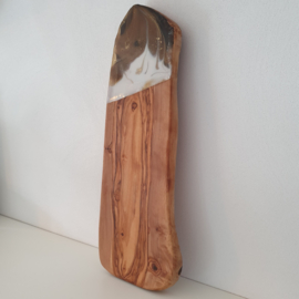 Olijfhouten Borrelplank meets Epoxydip Moie Design Bruin, Wit, Zwart, Goud