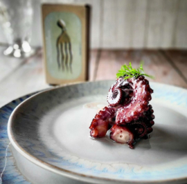 Octopus in olijfolie met knoflook
